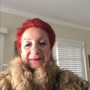 Meet your Posher, Phyllis